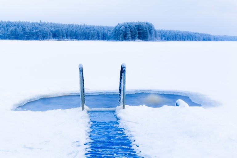 Avannon tekeminen ja auki pitäminen