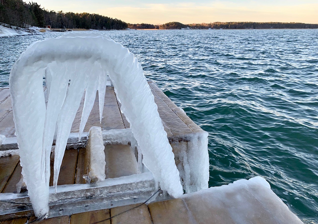 Kestääkö laiturisi talven myrskyt ja jäät?